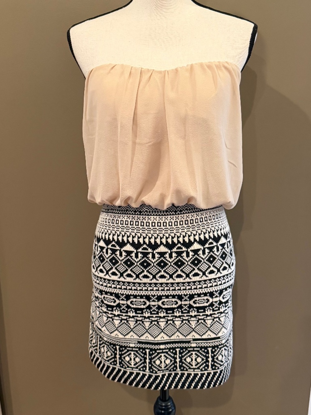 Windsor Cream & Black Strapless Geometric Mini Dress, Blouse Top, Size Small